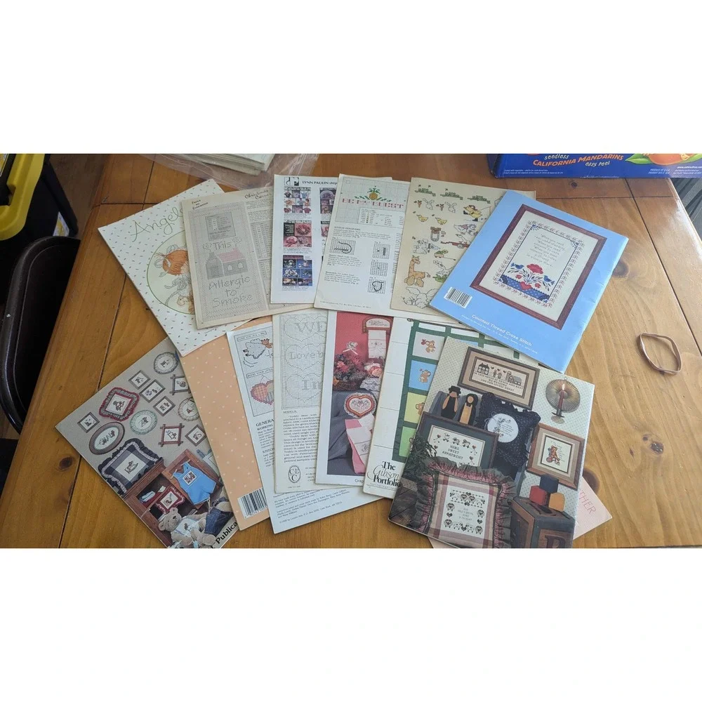 Vintage Cross Stitch Pattern Booklet Lot Leisure Arts Alma Lynne‎ 11 Leaflets